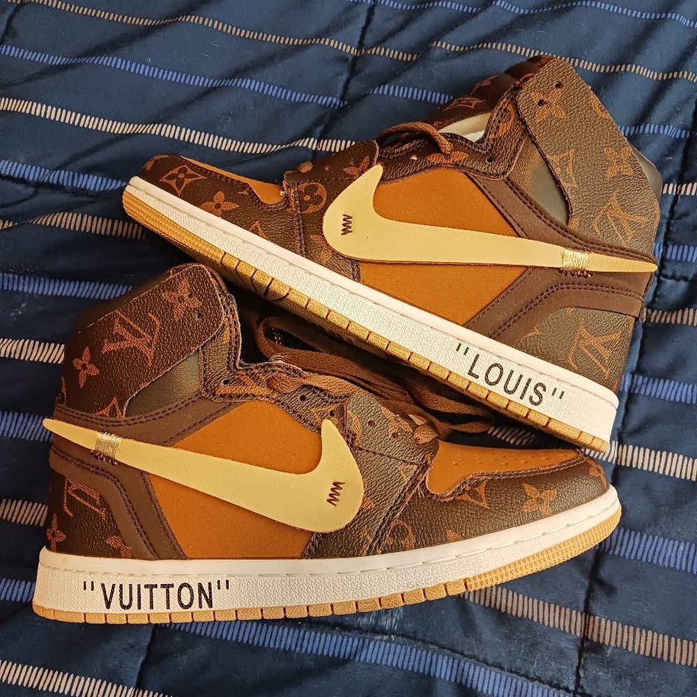 Nike Jordan 1 sneakers